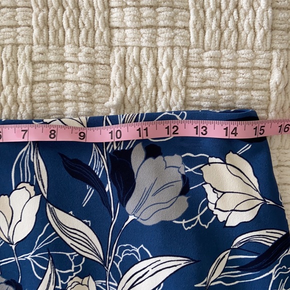 Banana Republic Floral Pencil Skirt Sz 4 - Picture 10 of 12